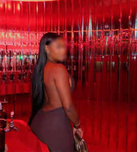 terapeuta-louise-miller-em-salvador_13_11_2025_02