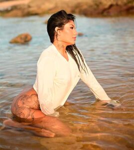 maria-terapeuta-corporal-em-salvador_19_11_2025_05