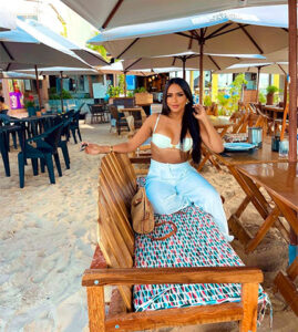 giovana-massoterapeuta-em-feira-de-santana_27_11_2025_01