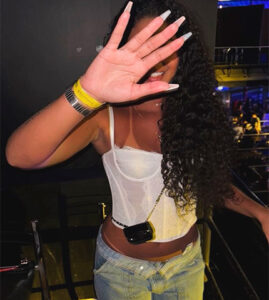 alana-terapeuta-em-salvador_04_02_2026_01